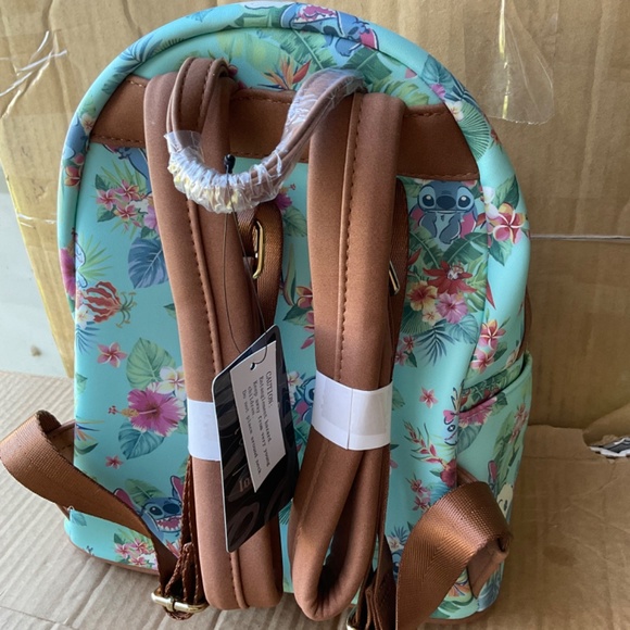 Disney lilo and stitch / Stitch loungefly - Picture 4 of 4